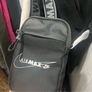 Nike Air Max Carry Pouch